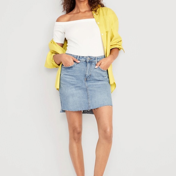 NWT OLD NAVY High-Waisted OG Straight Mini Cut-Off Jean Skirt Light Distressed - Picture 4 of 7